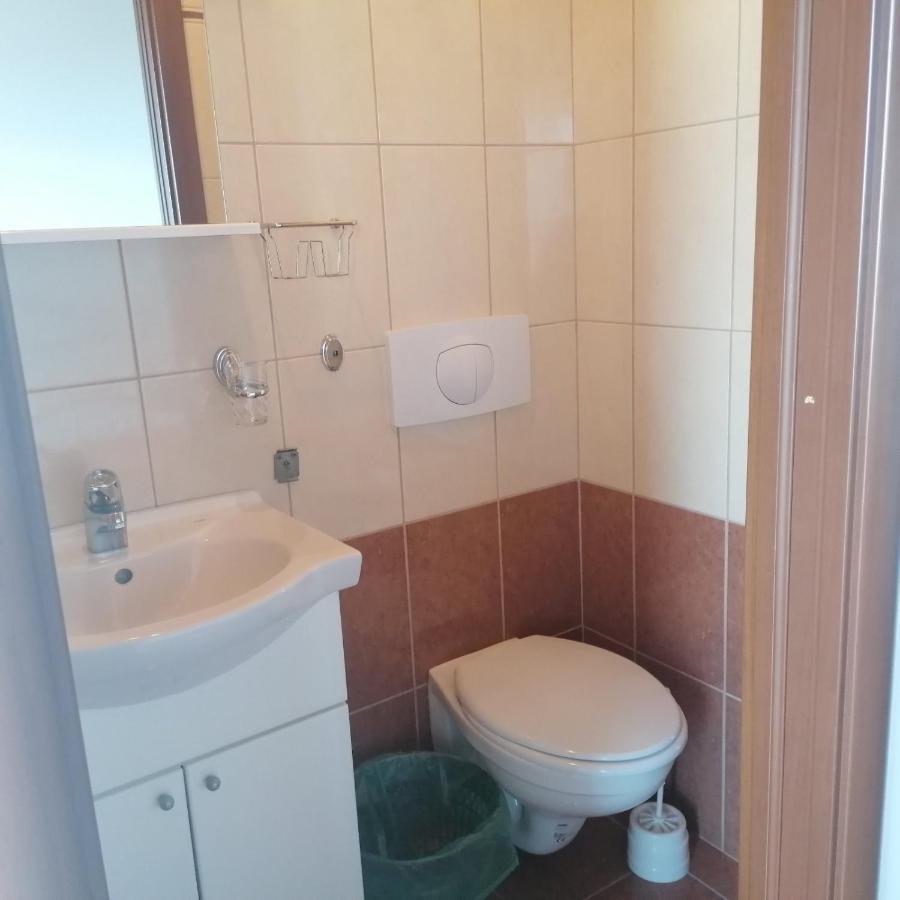 House Spiljar Hotel ซริกเวนิซา ภายนอก รูปภาพ